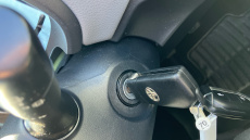 Toyota Yaris 1.33 VVT-i Icon 5dr Petrol Hatchback
